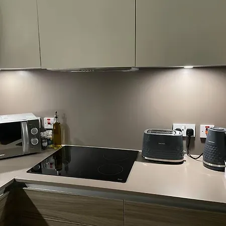 Luxury 1 Bedroom Bournville Apartment Birmingham Exterior photo